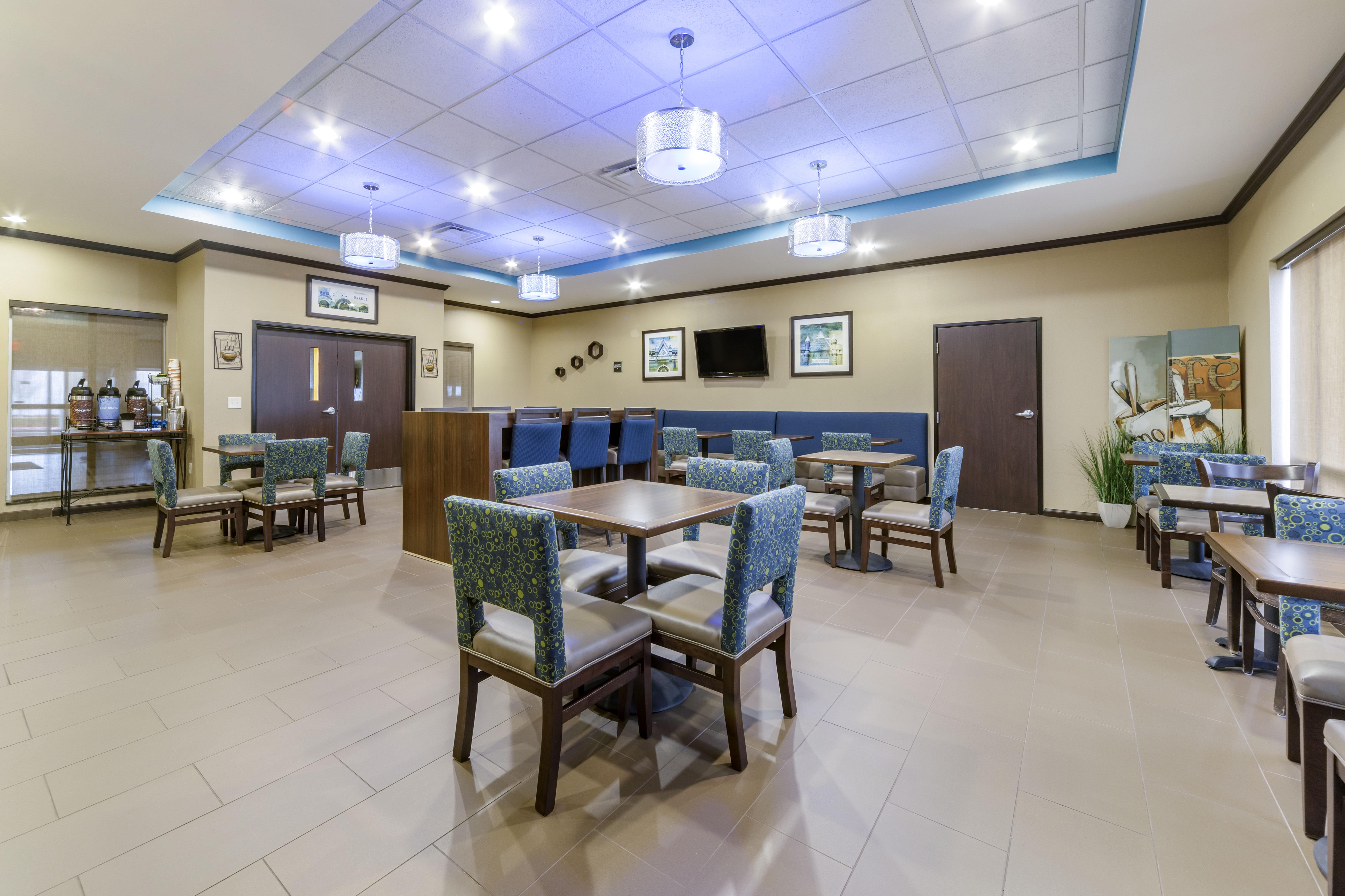 Comfort Inn & Suites Oklahoma City West - I-40 Exterior photo